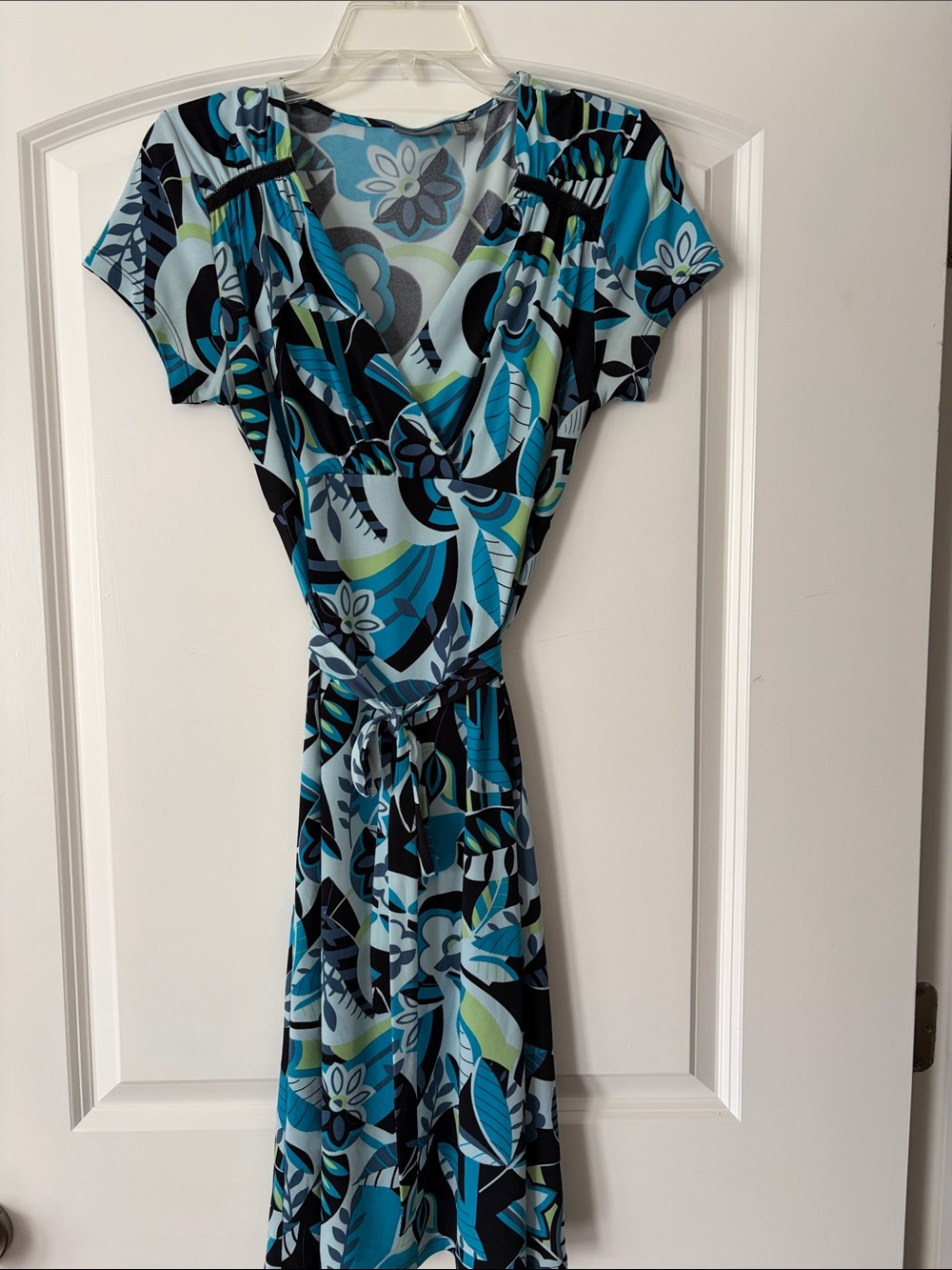 Apt. 9 Turquoise & Black Floral Wrap Dress with Tie